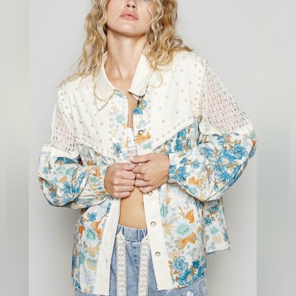 POL New without tag Cream Floral Embroidered Button-Up Jacket with Pearls Small